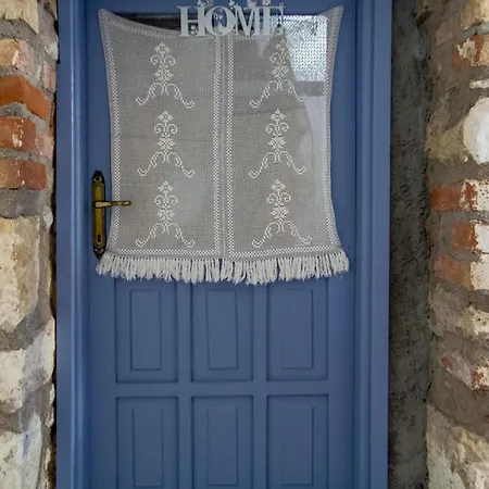 Historic House Near Sigacik Marina In Seferihisar *
